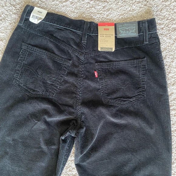 Levi's Women's Black High Rise Corduroy Pants. - Picture 2 of 12